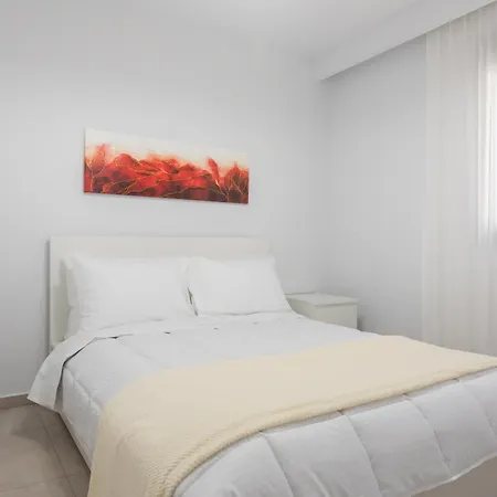 Marina View Апартаменты Порто Хели